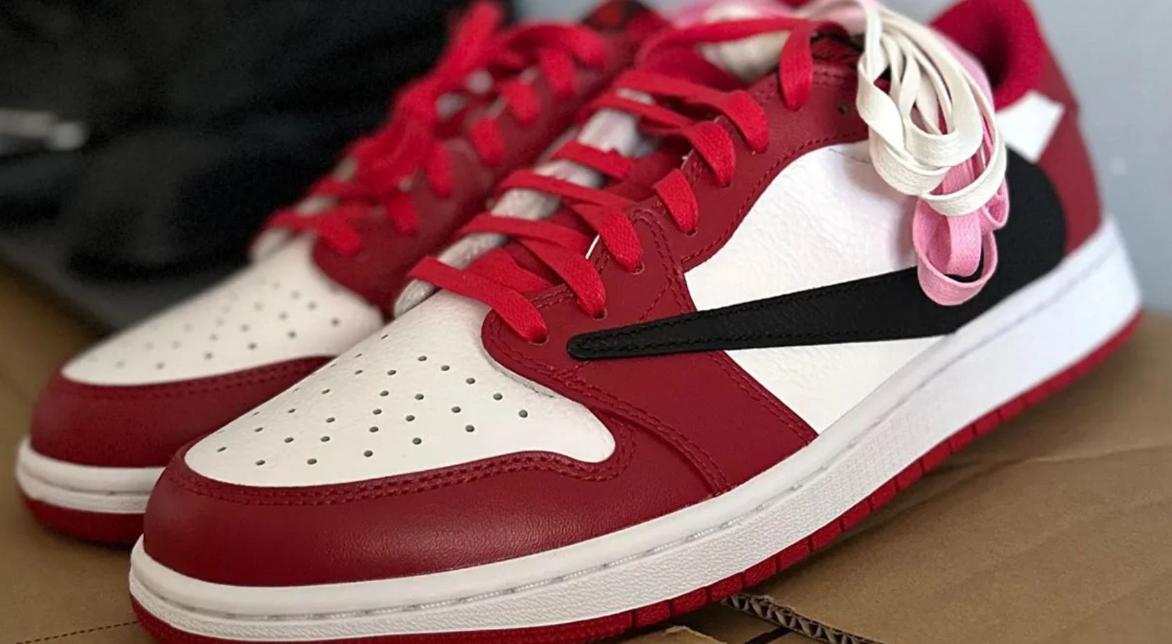 Travis Scott’s Air Jordan 1 Low Gets a Chicago-Inspired Look