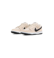Nike SB Dunk Low "Albino & Preto"