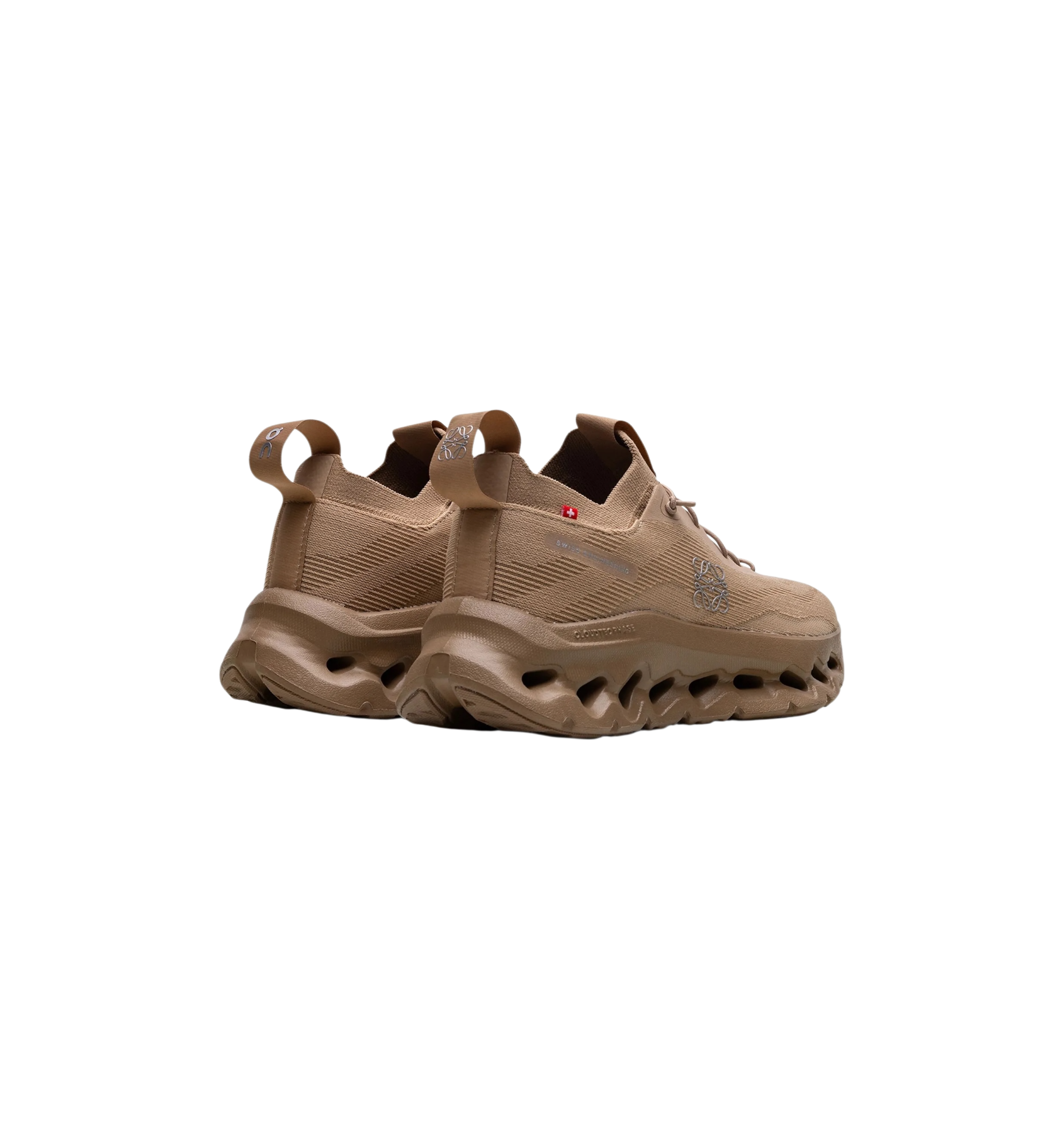 On Running Cloudtilt "LOEWE Dark Sand"