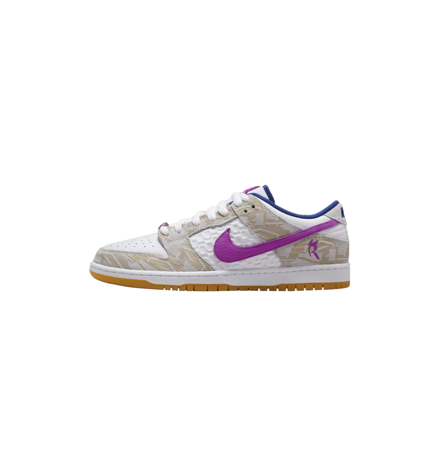 Nike SB Dunk Low "Rayssa Leal"