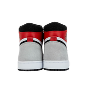Air Jordan 1 Retro High "Light Smoke Grey"