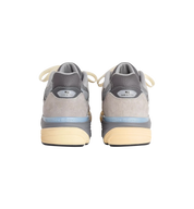 New Balance 990v7 MiUSA Kool Grey heel view at Stashed UAE